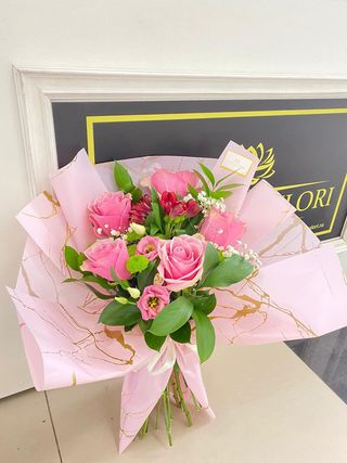 Buchet cu trandafiri roz   b89