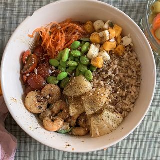 Poke De Pollo Con Setas