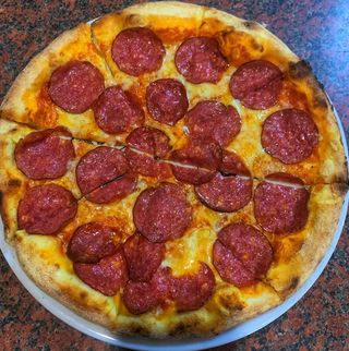 Піца Салямі (400г)