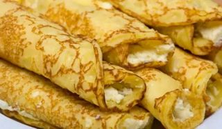 Палачинка със сирене, кашкавал и масло