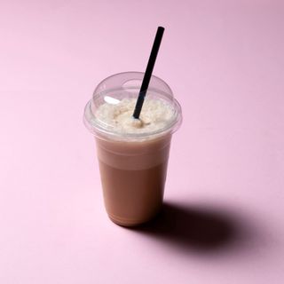 ცივი ყავა ნაყინით