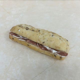 Bocadillo De embutido del día