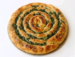 Domaća sukana pita sa spanaćem 1kg