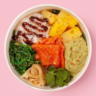 Боул з сьомгою