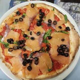 Pizza Salmone (mediana)