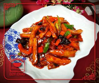 J7 "გუმბაო" ჩაშუშული ბადრიჯანი ცხარე წიწაკით