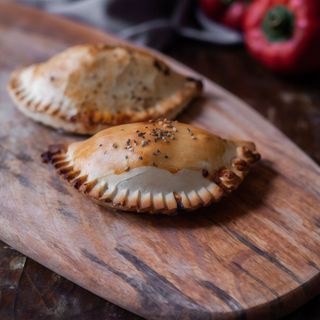 Empanada de cheeseburger