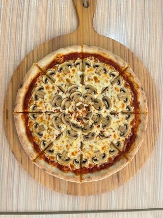 Pizza Portuguesa