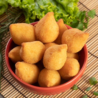 Box 15 Coxinhas de Pollo - 55g c/u (sirve 3–5 personas) 
