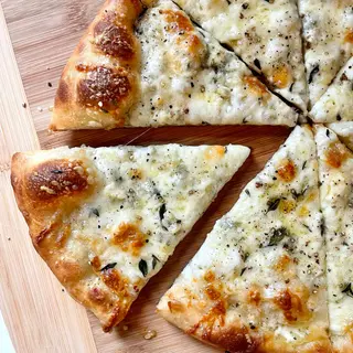 4 Cheese pizza