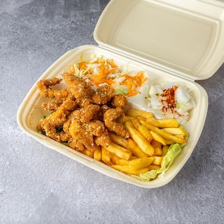 Pohovani pileći štapići 200 g i pomfrit 100 g