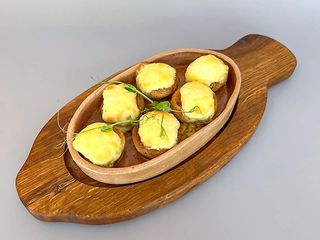 Фаршировані печериці на кеці (220 гр)