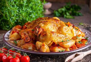 Пиле с картофи