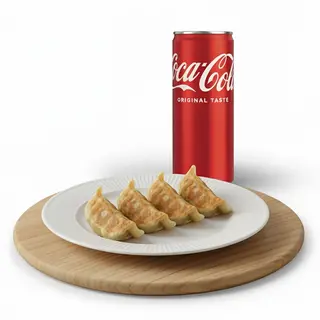 9 Gyoza alla piastra 4 pezzi + Lattina Coca-Cola