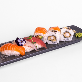 SUSHI ASORTAT 1 - 7 BUC