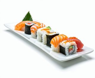 243.Sushi sashimi misto