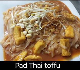 Pad thai z wołowiną