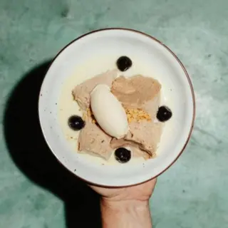 NUESTRO TRES LECHES