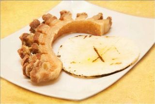 Chicharrón Con Arepa