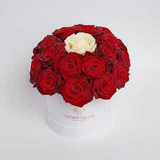 Композиція в коробці"Єдиній"