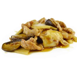 Manzo con funghi e bambù