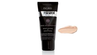 Ingrid mineral silk tečni puder 29