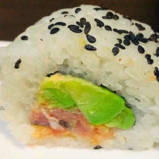 Uramaki Spicy Atún Crunch (8 Pzs.)