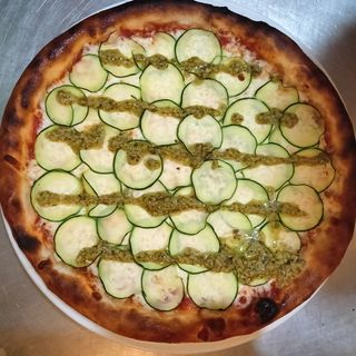 Pizza Courgette Pesto
