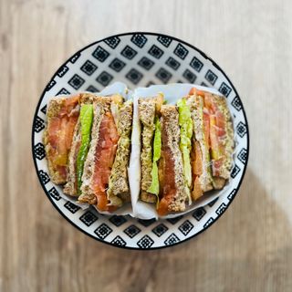 Club sandwich di salmone