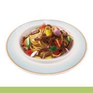 Pâtes à la viande et poivre noir