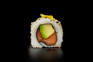 190. Uramaki De Salmón (8 Uds.)