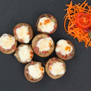 Ciuperci la grătar cu brânză burduf