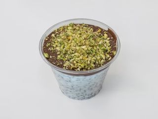 Йогурт с чия, Нутела и шамфъстък (230г)