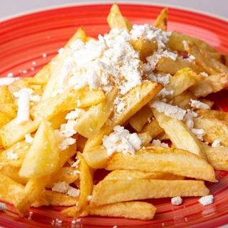 Cartofi Prăjiți cu Brânză de Vacă