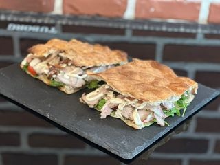 Panin cu prosciutto crudo si buffala