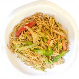 79 Tallarines salteados con verduras