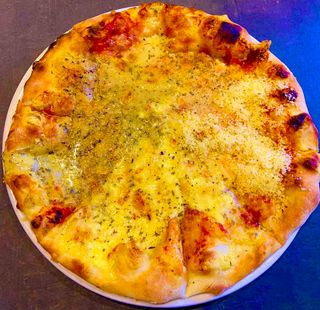 Pizza Quattro Formaggi
