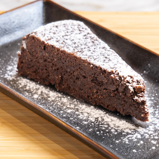 Torta Caprese morbida al cioccolato
