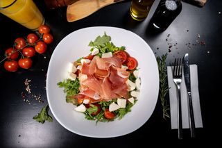 Sunca crudo si mozzarella 