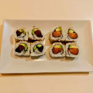 **California de salmón y atún