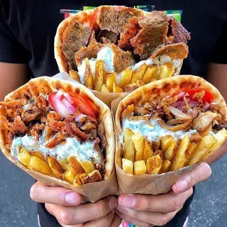 Kebab w Rollu z Frytkami