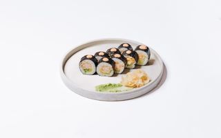 Футомакі з креветками в темпурі