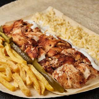 Шаурма з куркою, сиром та картоплею 