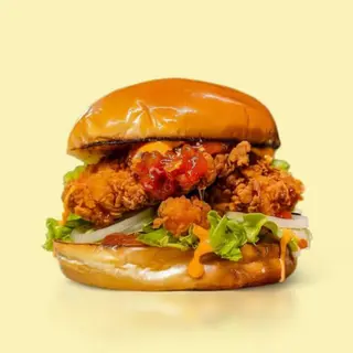 Crispy chicken burger