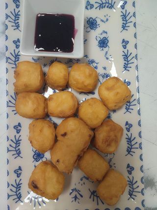 Queso Tempura Con Mermelada De Arándanos