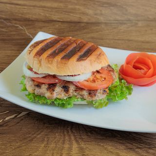 Špikovana pljeskavica