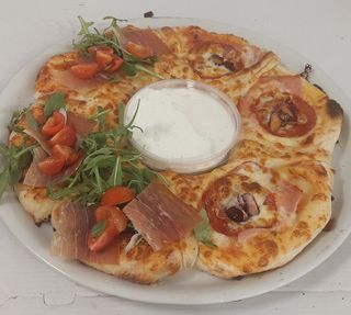 Sourdough Pizza Fiore 2u1