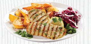 Petto di pollo alla griglia e insalata