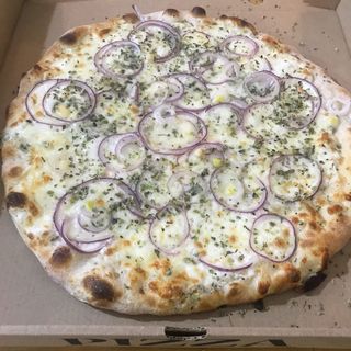 Pizza Fugazzeta y Roquefort