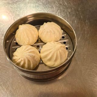 21. Xiao long bao (4 piezas)